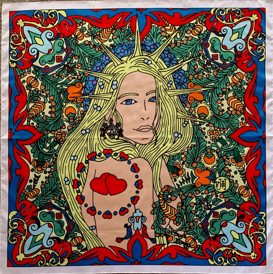 Dámský šátek s motivem bohyně Lady